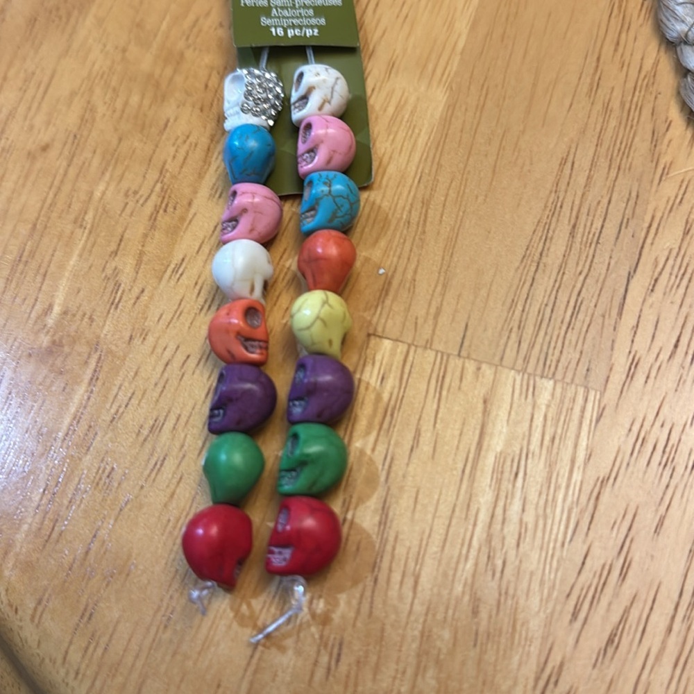 Bead Landing Multi-Color Skull Beads - Picture 3 of 3